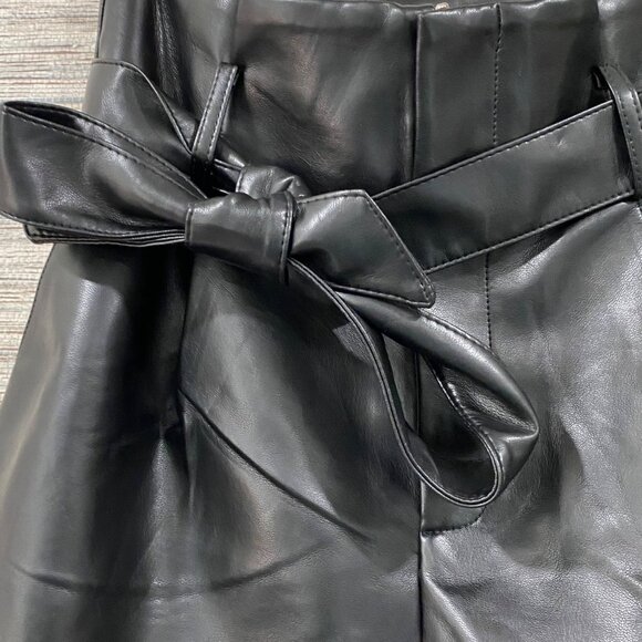 🖤 Wednesday Addams Chic Black Pleather Bow-Belt Shorts 🕷️ Back-to-School Goth - Picture 2 of 7